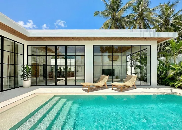 Melrose X The Young Villas Uluwatu 